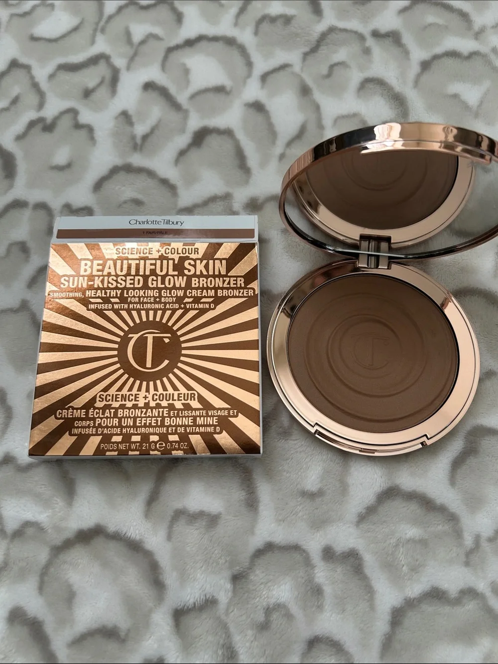 Charlotte Tilbury Beautiful Skin Sun-Kissed Glow Bronzer